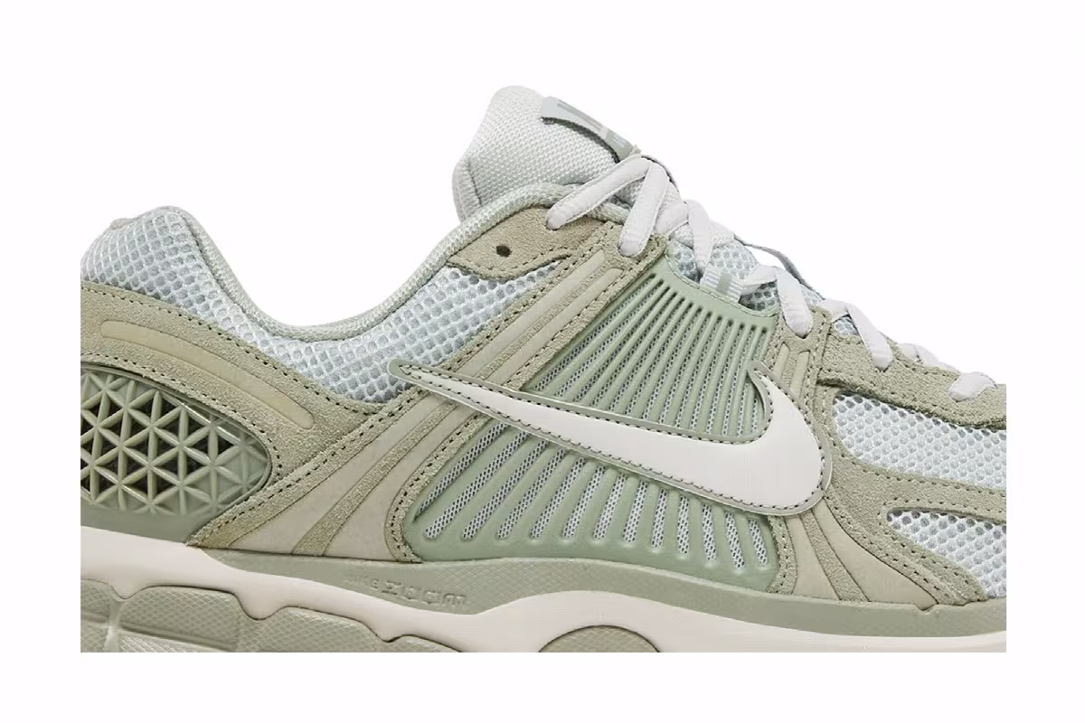 Nike Air Zoom Vomero 5 Jade Horizon, view 3