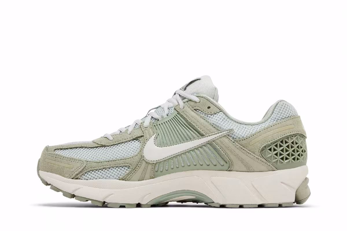 Nike Air Zoom Vomero 5 Jade Horizon, view 4
