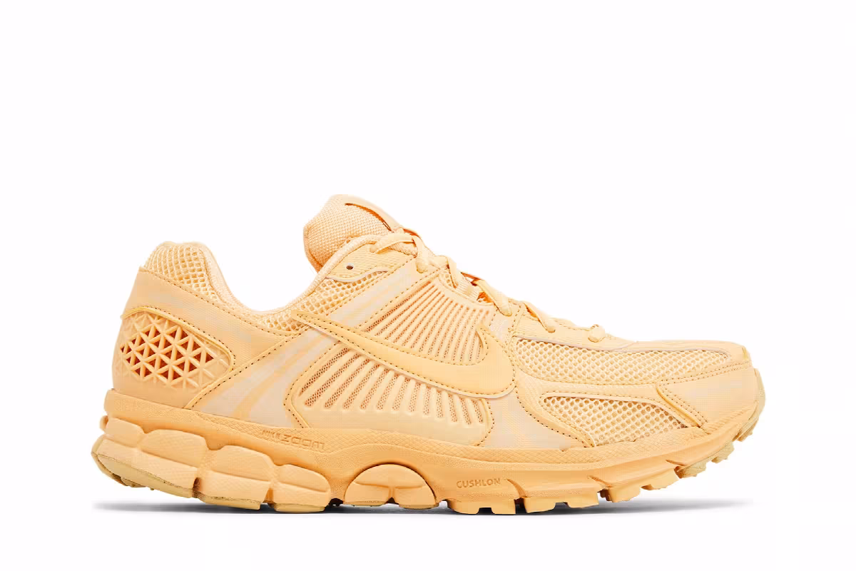 Nike Air Zoom Vomero 5 Celestial Gold, view 2
