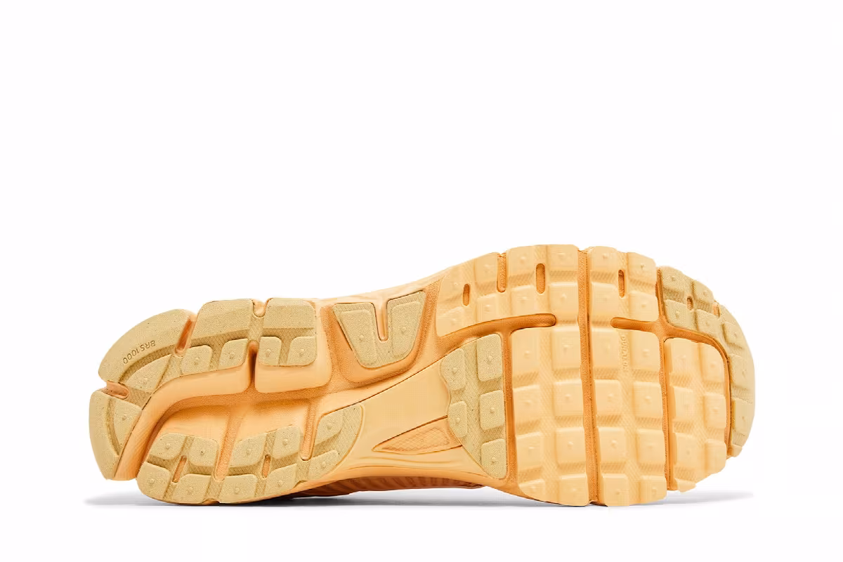 Nike Air Zoom Vomero 5 Celestial Gold, view 5