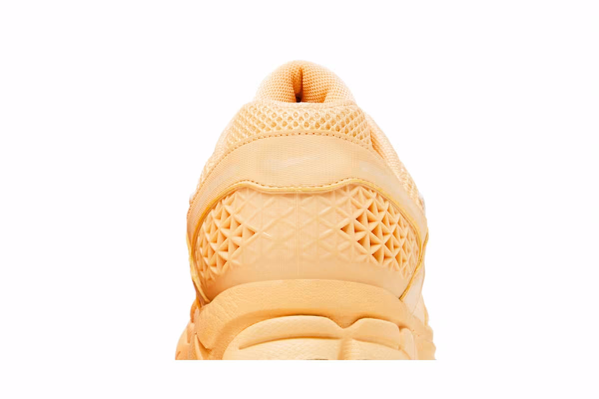 Nike Air Zoom Vomero 5 Celestial Gold, view 8