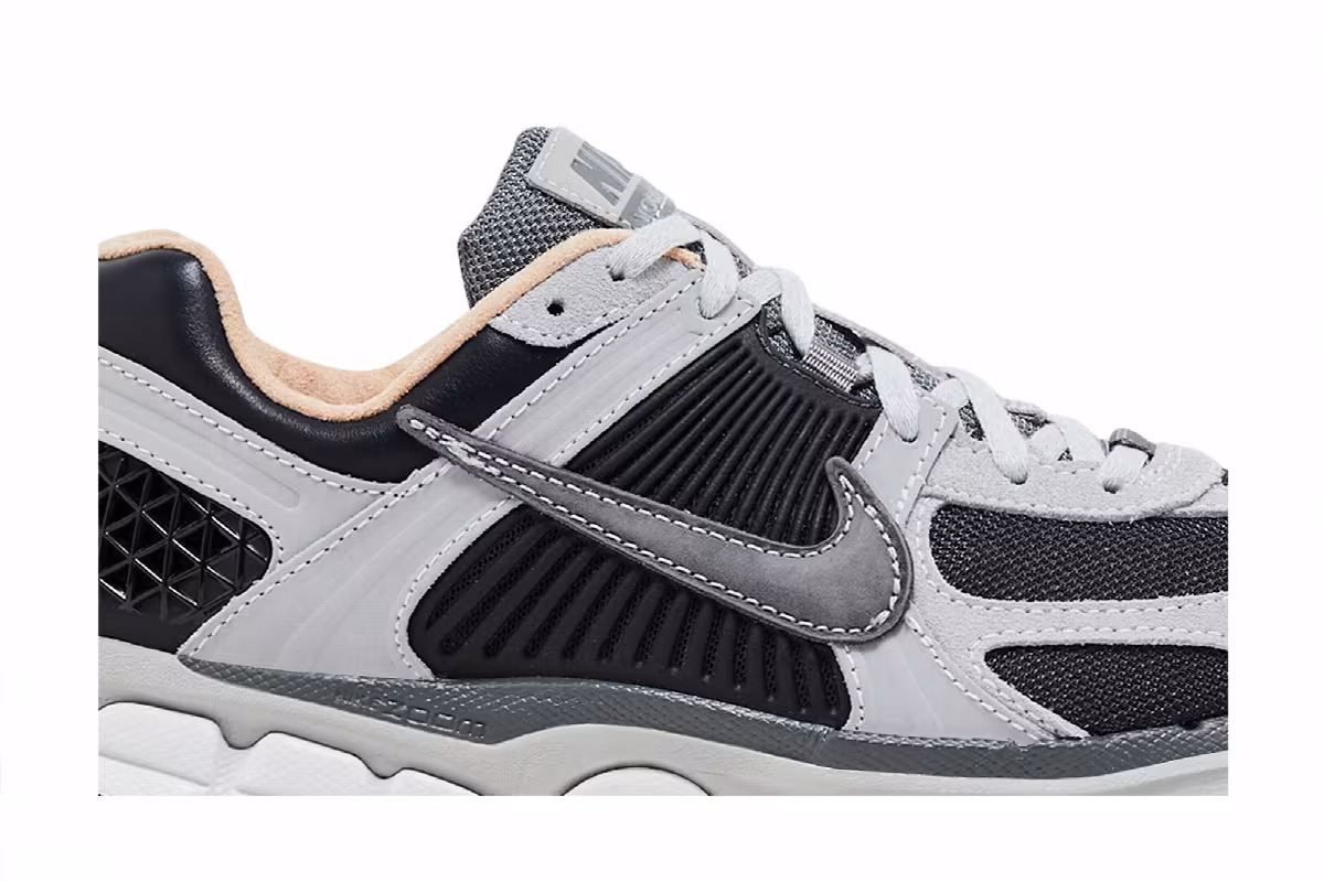 Nike Men's Air Zoom Vomero 5 Dark Smoke Grey Vachetta, view 3
