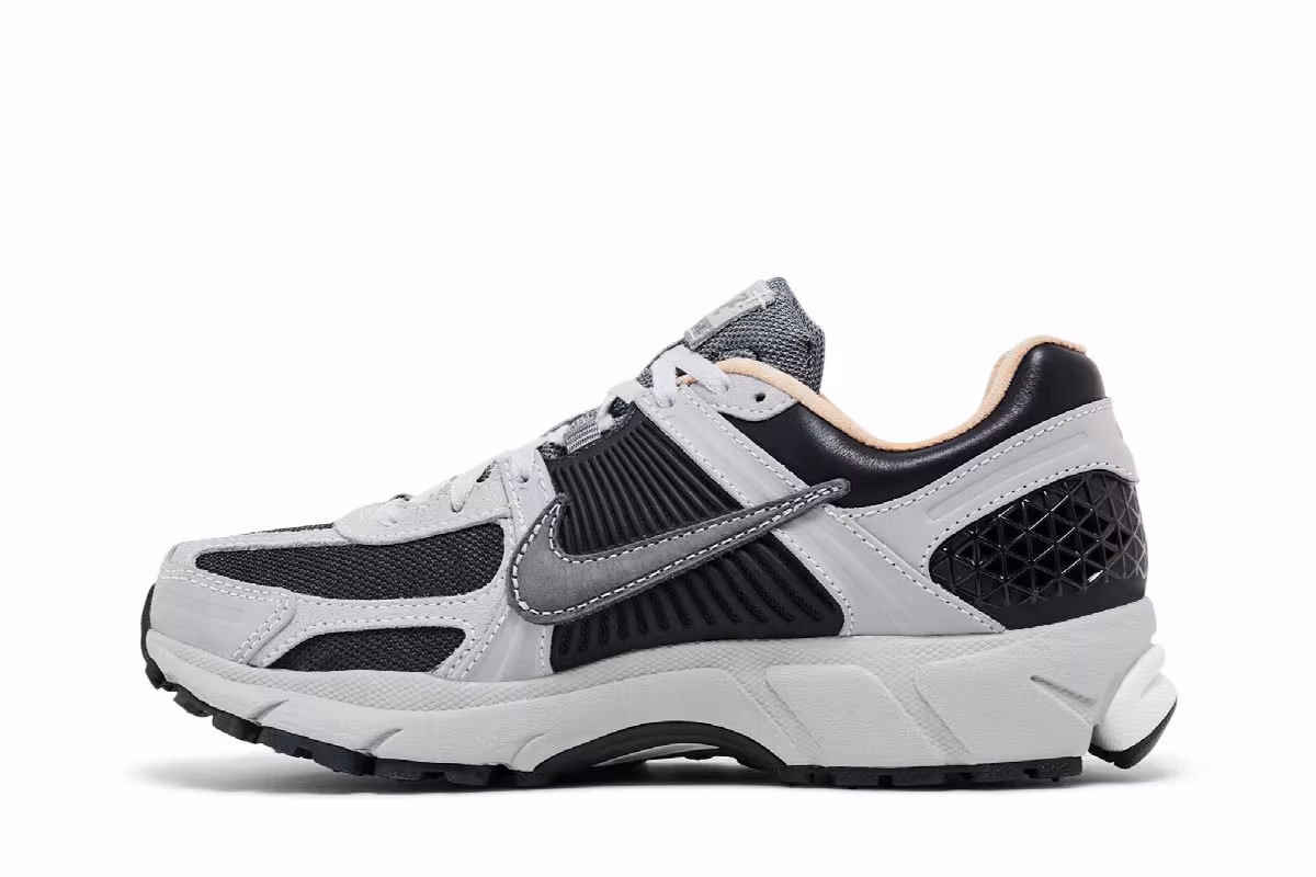 Nike Men's Air Zoom Vomero 5 Dark Smoke Grey Vachetta, view 4