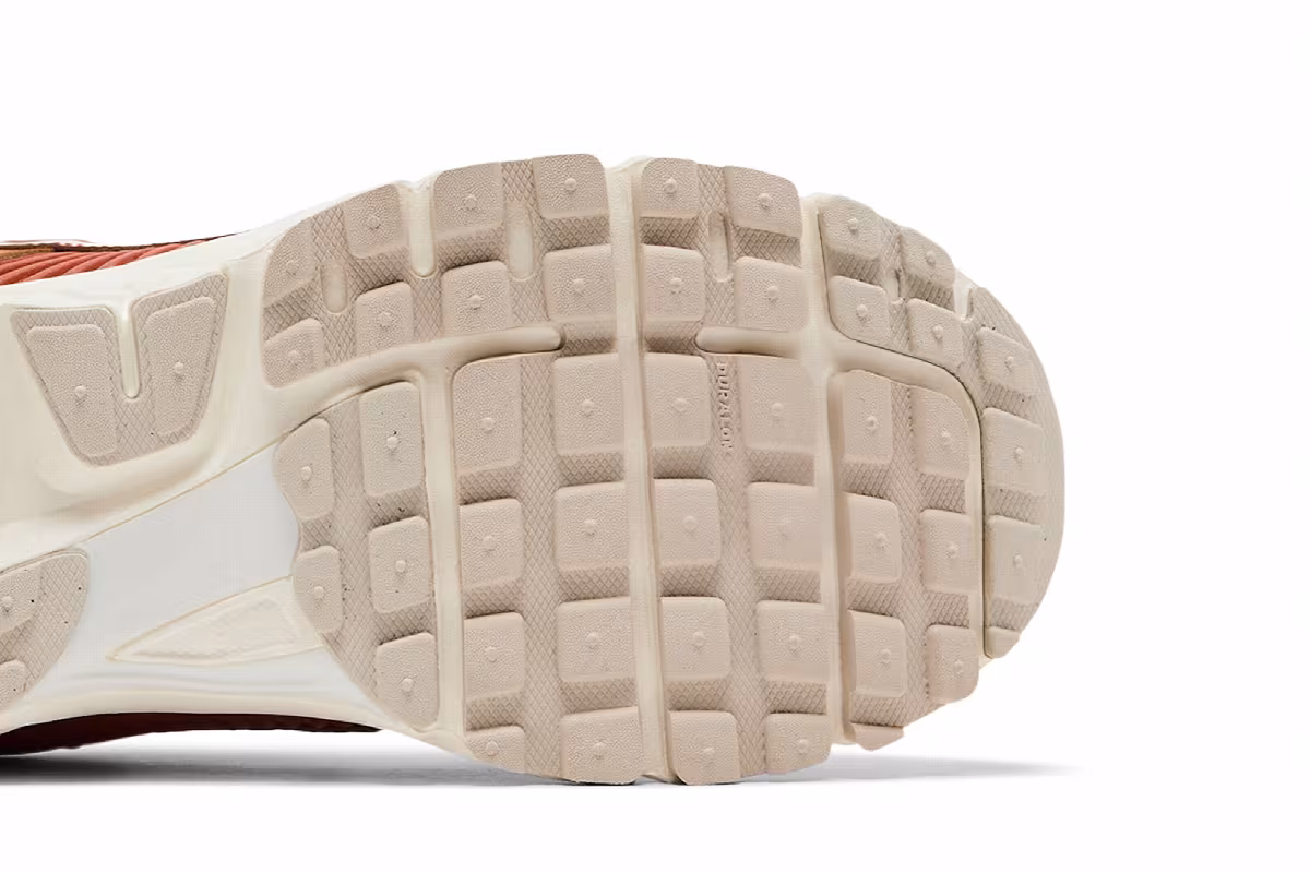 Nike Air Zoom Vomero 5 Monarch, view 6