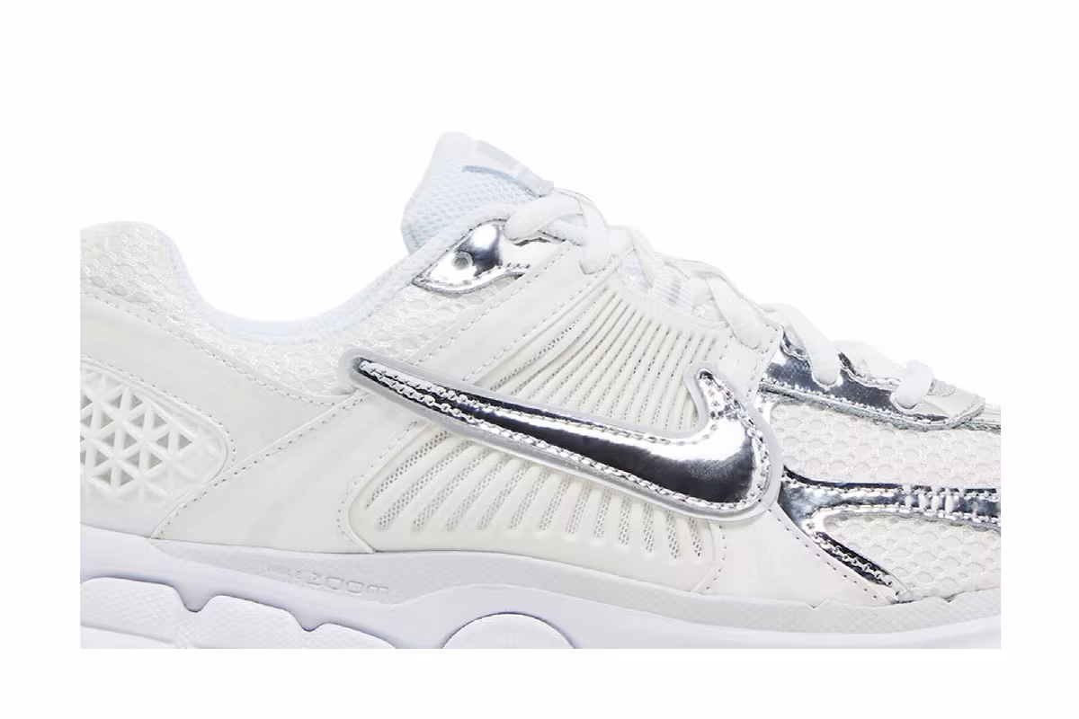 Nike Women's Air Zoom Vomero 5 Chrome Toe, view 3