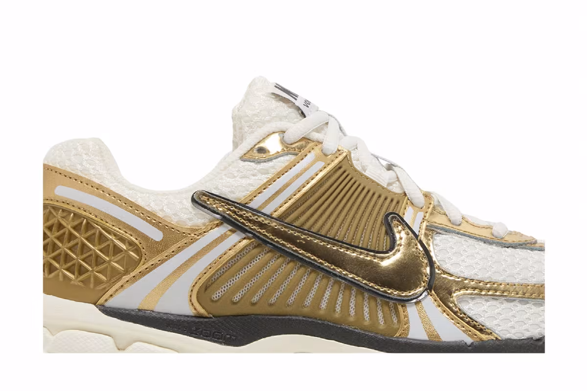 Nike Women's Air Zoom Vomero 5 Metallic Gold, view 3