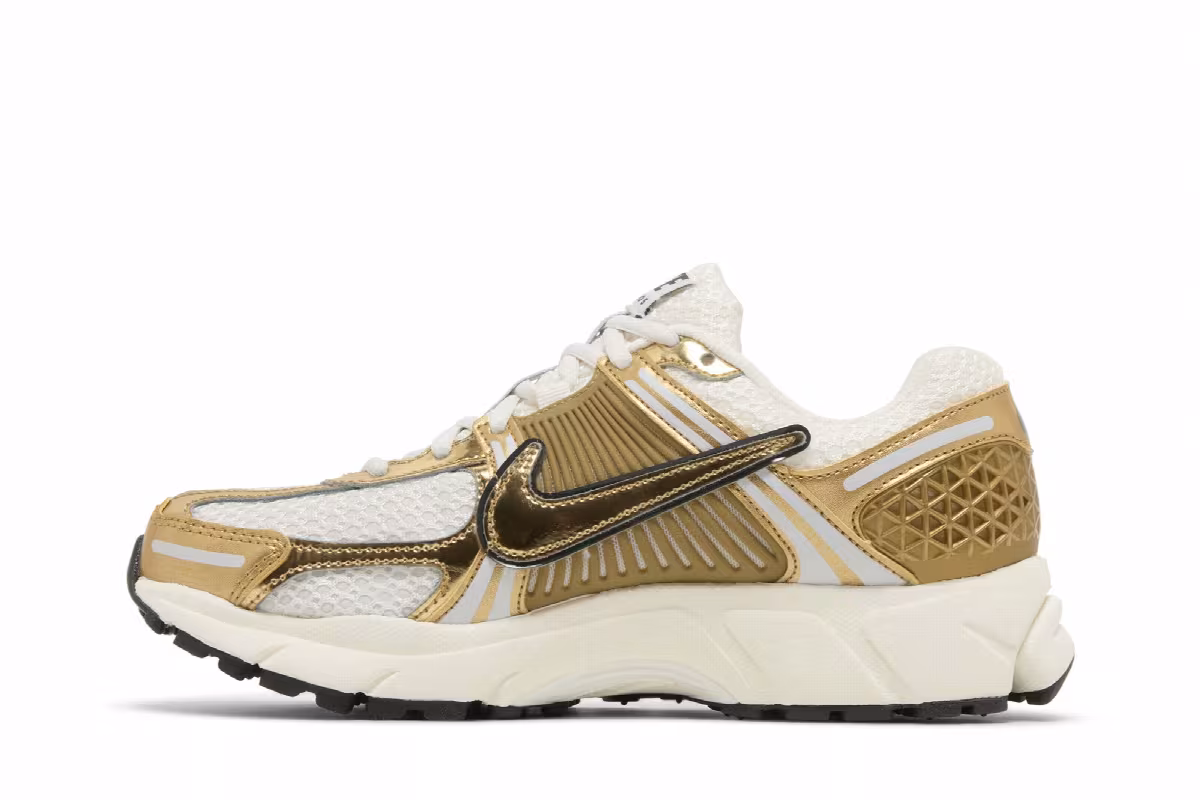 Nike Women's Air Zoom Vomero 5 Metallic Gold, view 4
