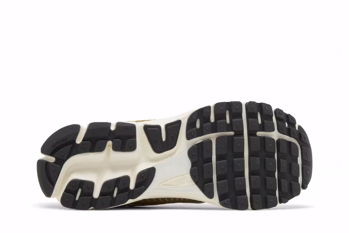 Nike Women's Air Zoom Vomero 5 Metallic Gold, view 5