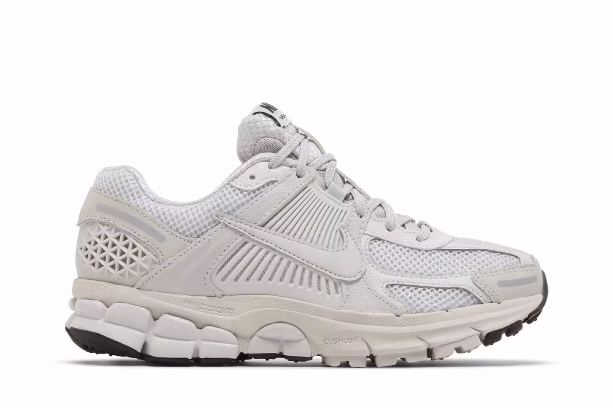 Nike Women's Air Zoom Vomero 5 White Vast Grey, view 2