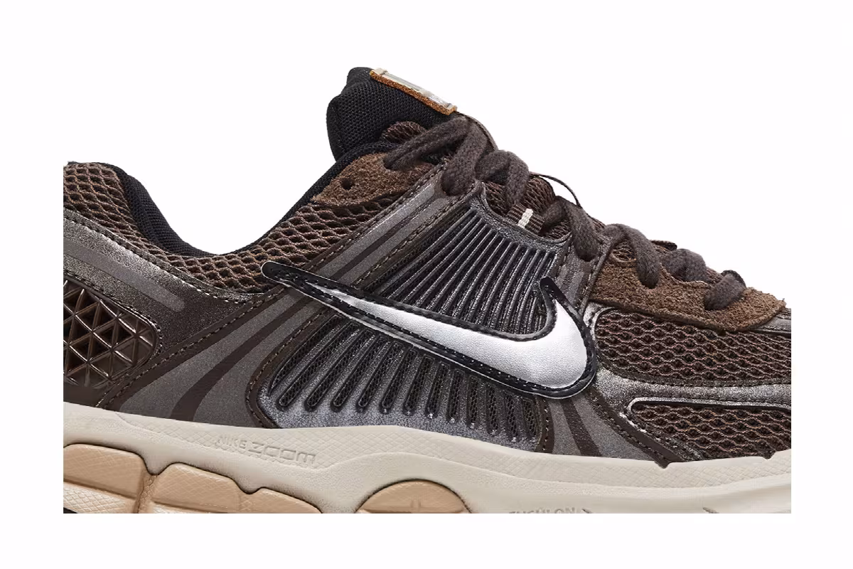 Nike Women's Air Zoom Vomero 5 Baroque Brown, view 3