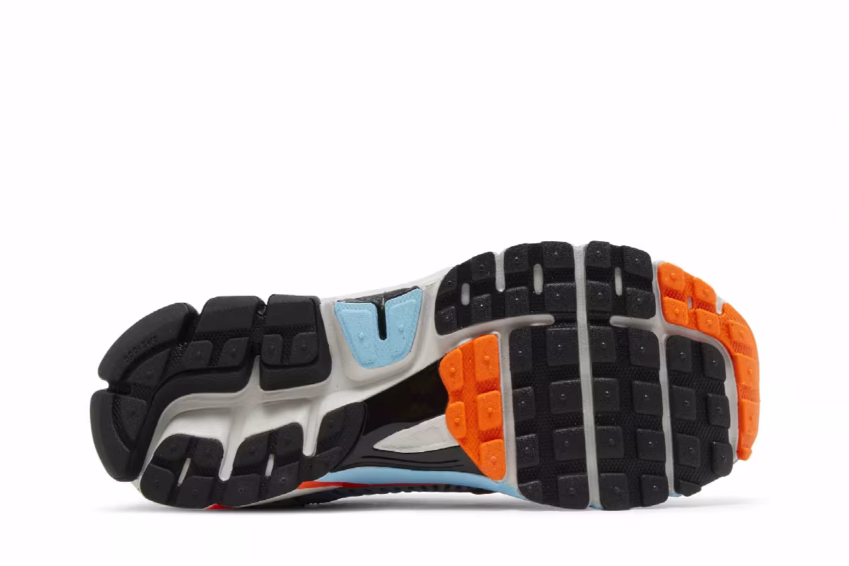 Nike Women's Air Zoom Vomero 5 Blue Gaze Total Orange, view 5