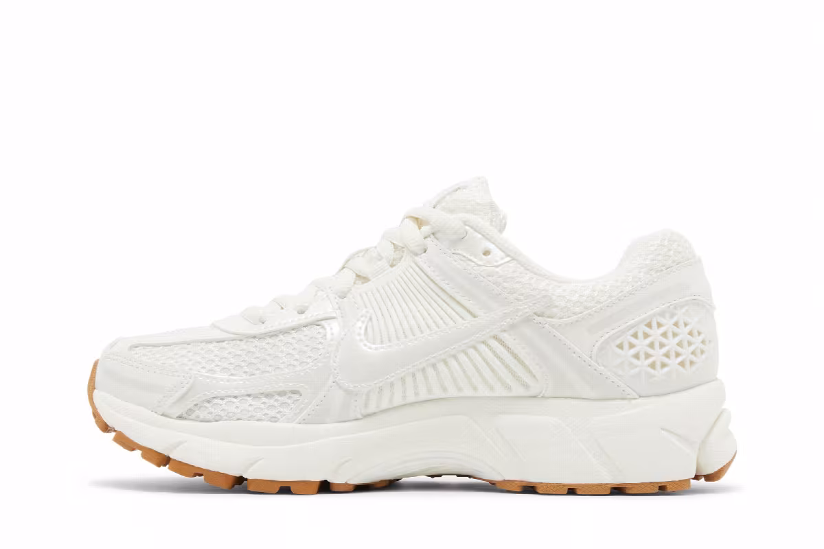 Nike Women's Air Zoom Vomero 5 Sail Flax, view 4
