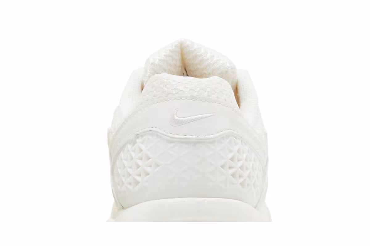 Nike Women's Air Zoom Vomero 5 Sail Flax, view 8
