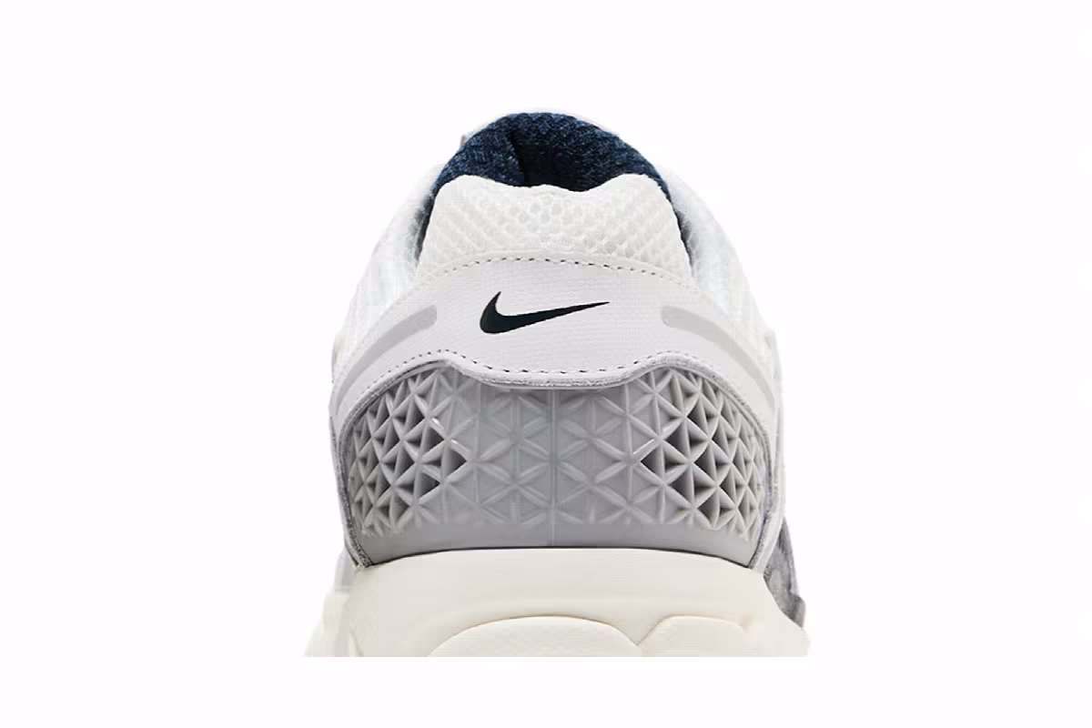 Nike Women's Air Zoom Vomero 5 White Armory Navy, view 8