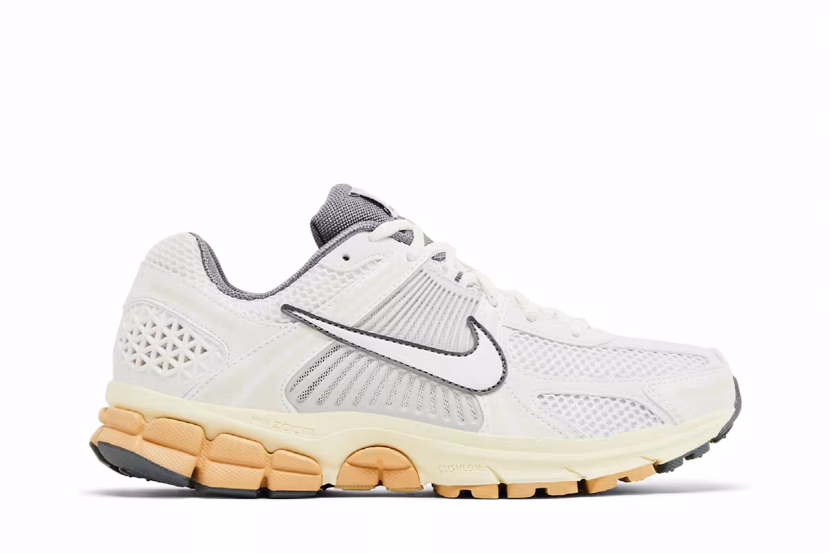 Nike Women's Air Zoom Vomero 5 Summit White Pure Platinum, view 2