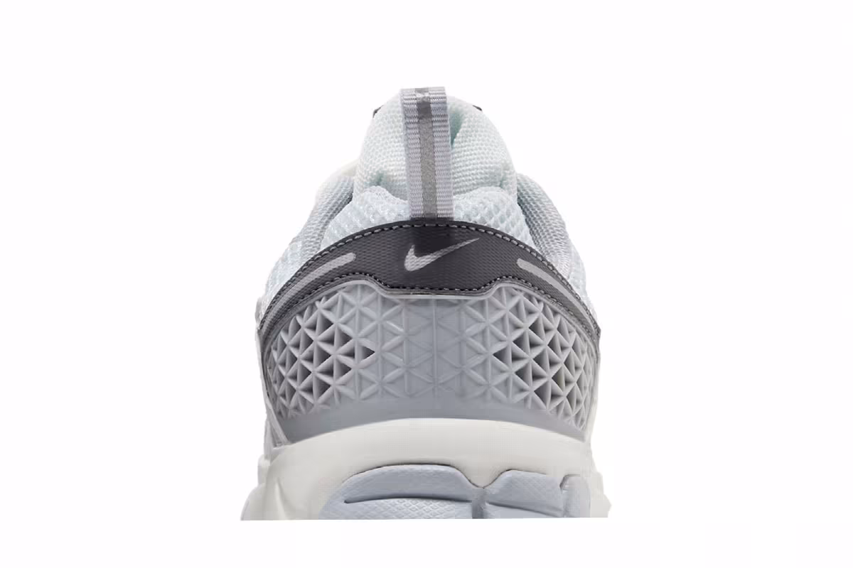 Nike Vomero 5 GS Pure Platinum Metallic Silver, view 8