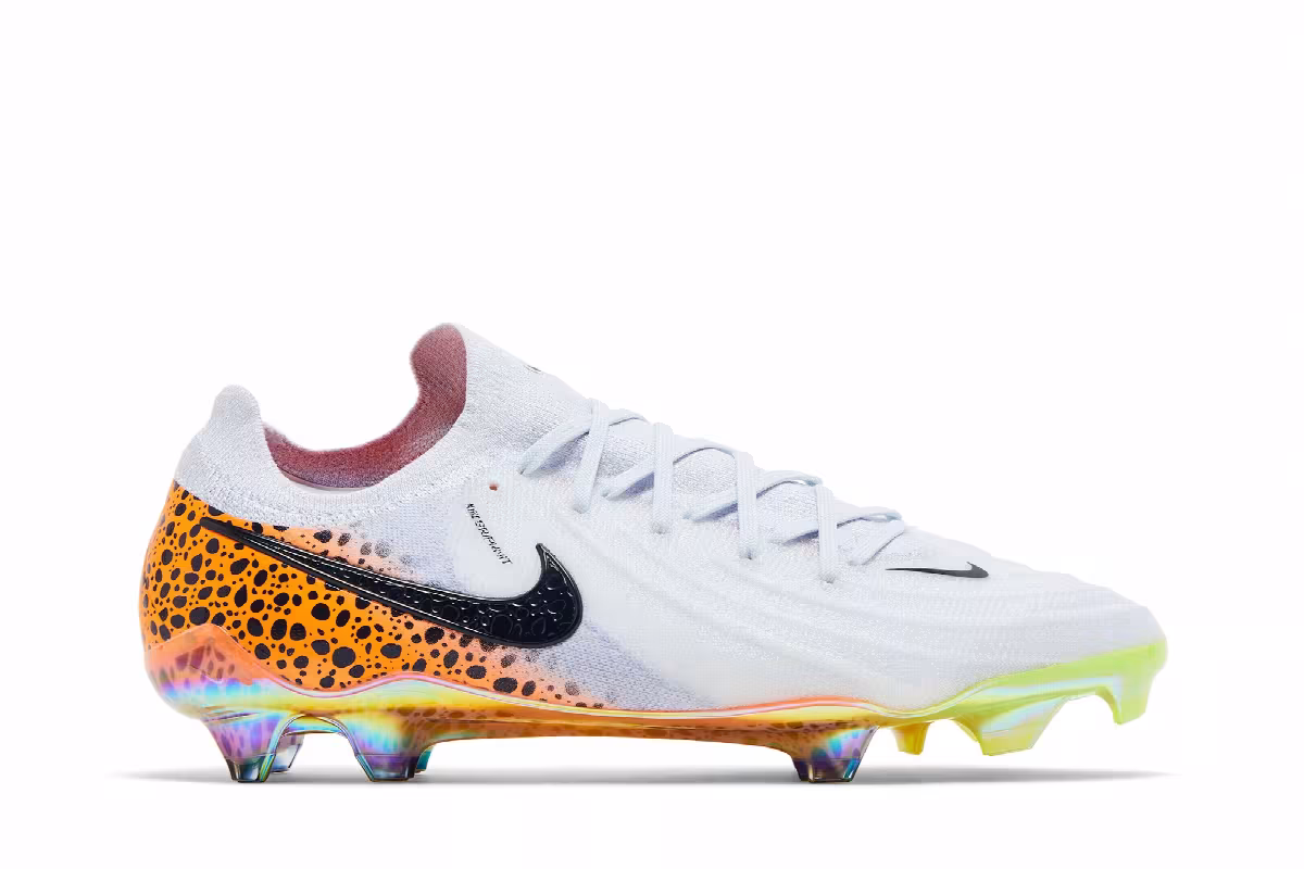Nike Phantom GX 2 Elite FG Electric Pack, view 2