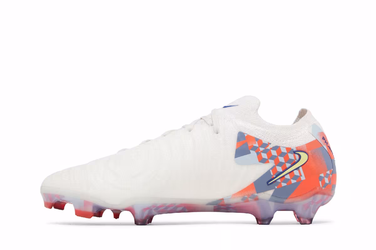 Nike Phantom GX 2 Elite SE FG Barna Pack, view 4