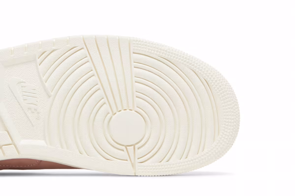 Air Jordan 1 Centre Court Pink Oxford, view 6