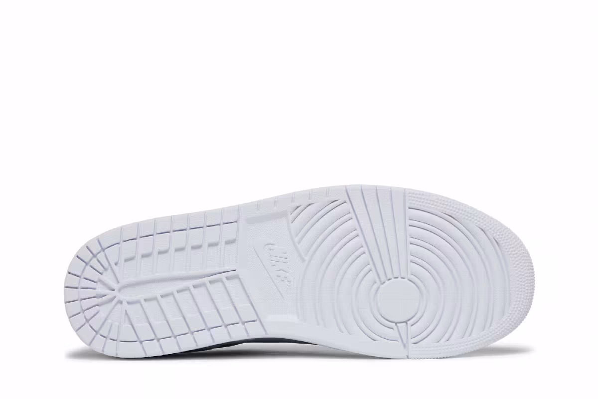 Air Jordan 1 Centre Court Reflective, view 5