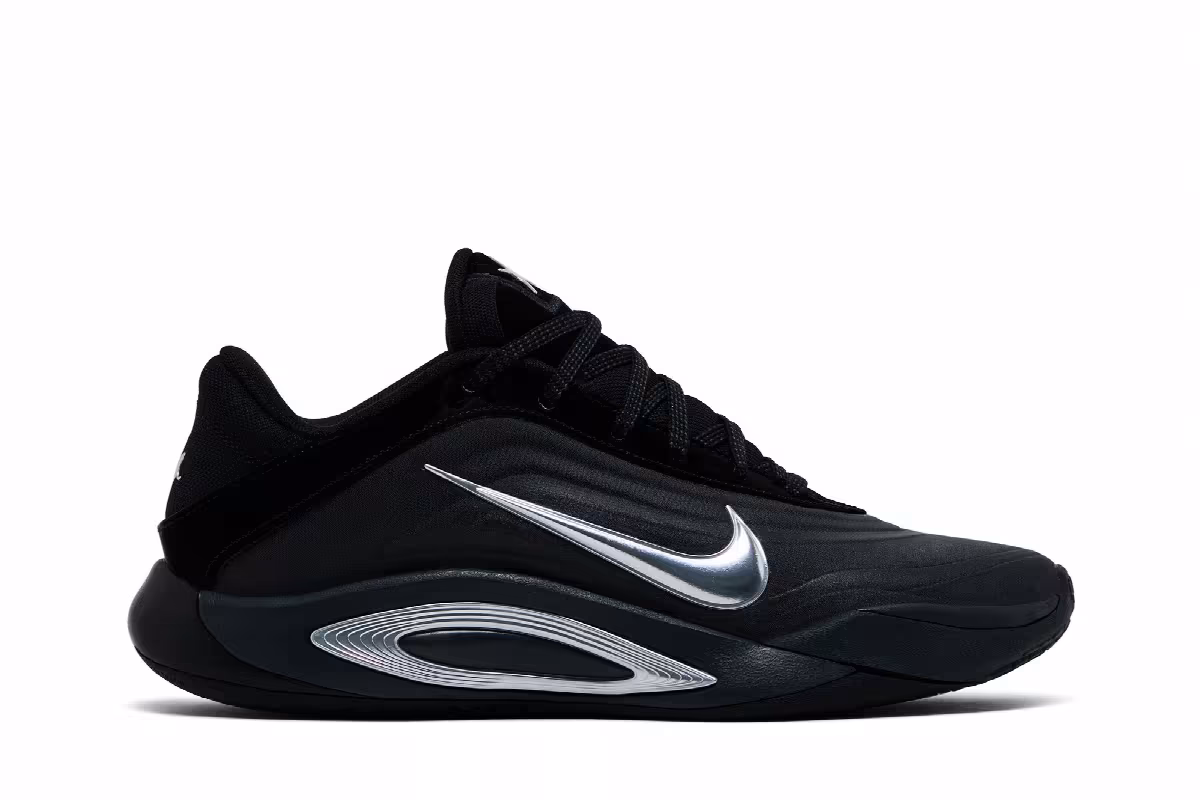 Nike Women's A'One Black Smoke Grey, view 2