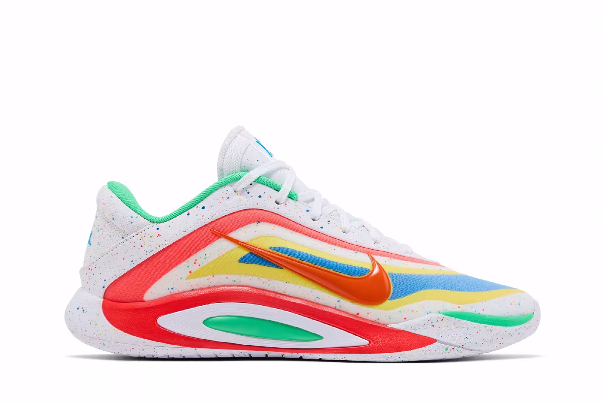 Nike Women's A'One One Everlasting, view 2