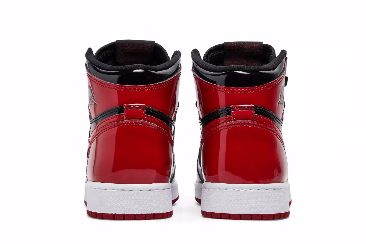 Air Jordan 1 High OG GS Patent Bred, view 7