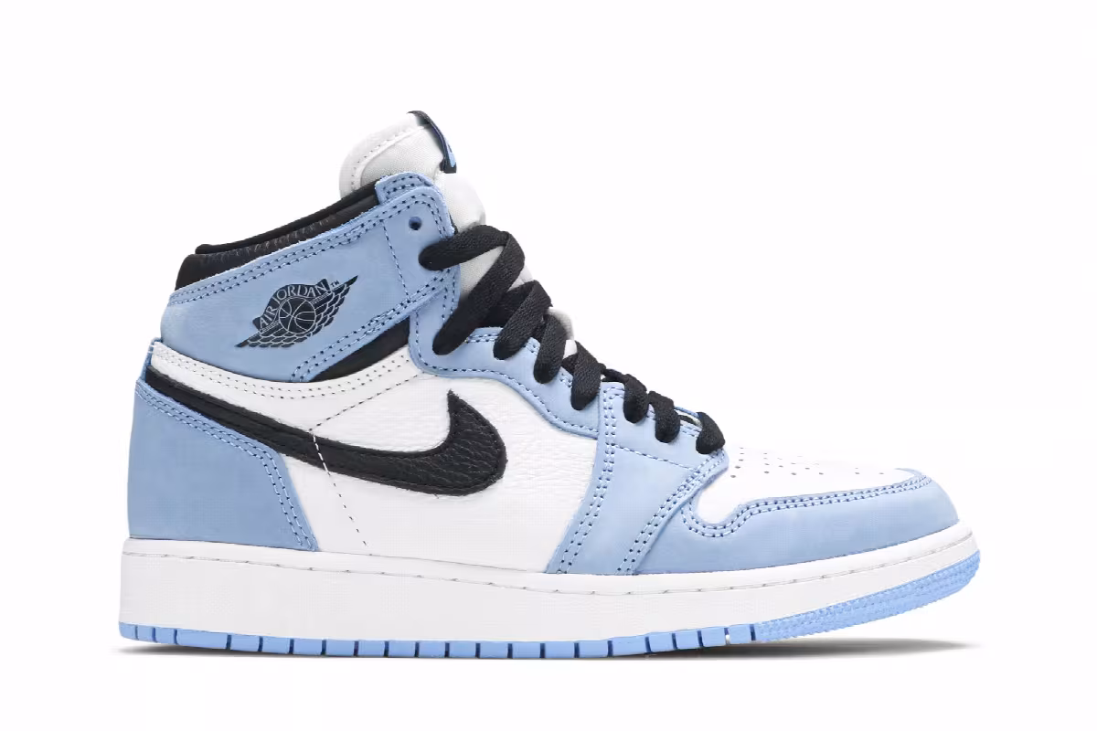 Air Jordan 1 High OG GS University Blue, view 2