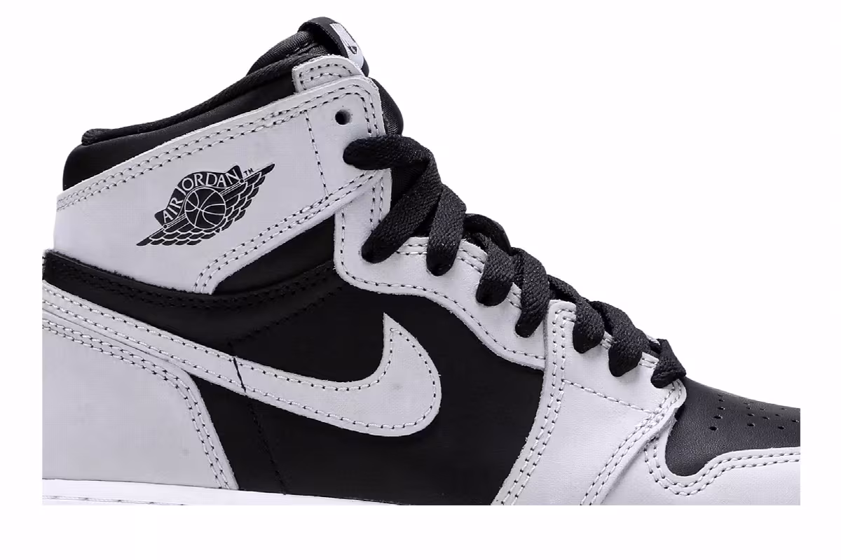 Air Jordan 1 High OG GS Shadow 2.0, view 3