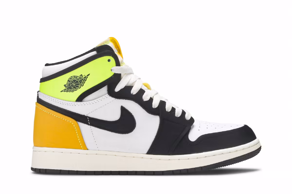 Air Jordan 1 High OG GS Volt Gold, view 2