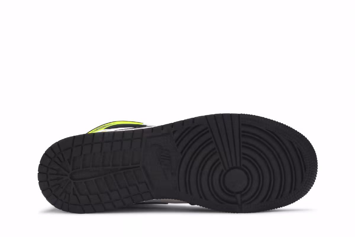 Air Jordan 1 High OG GS Volt Gold, view 5