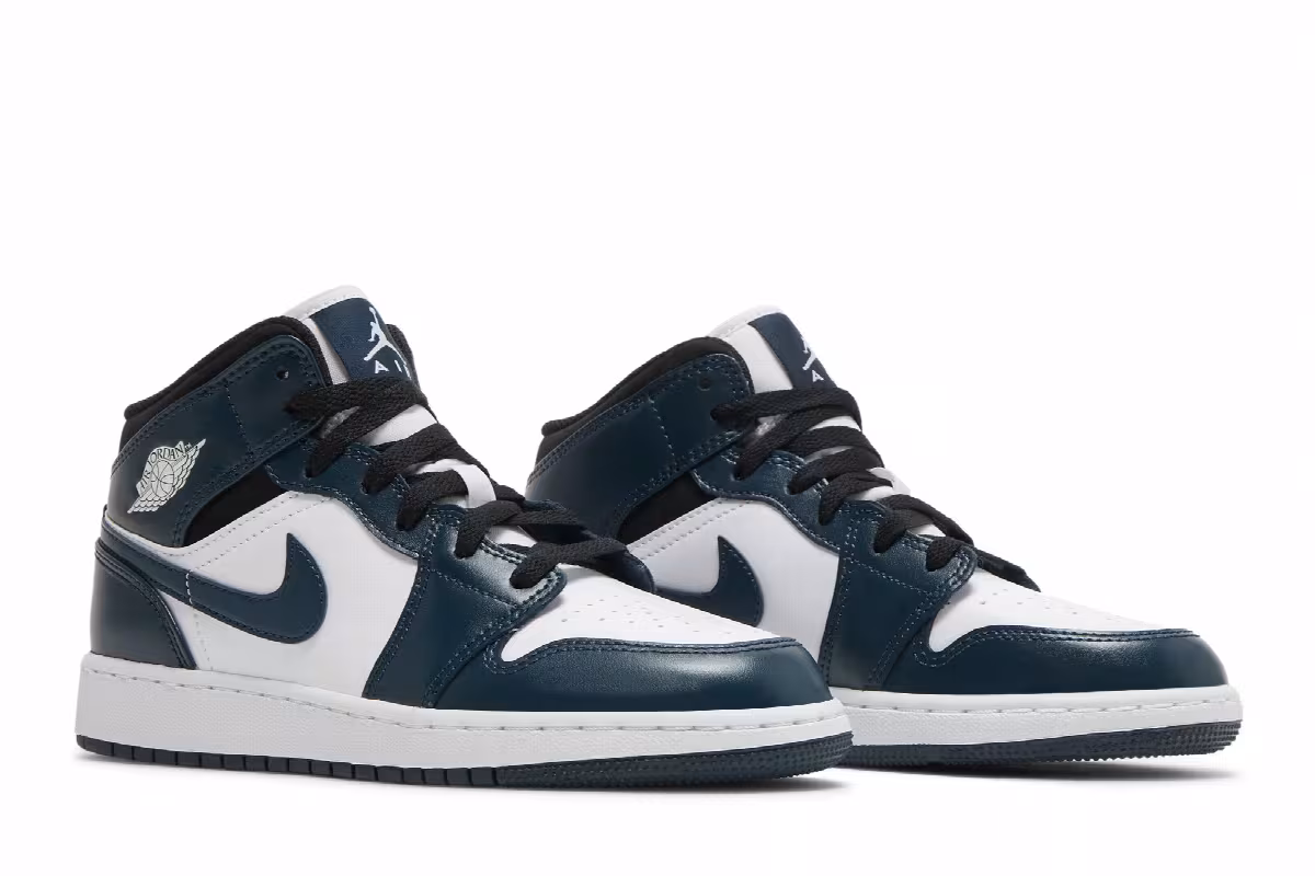 Air Jordan 1 Mid GS Armory Navy, view 9