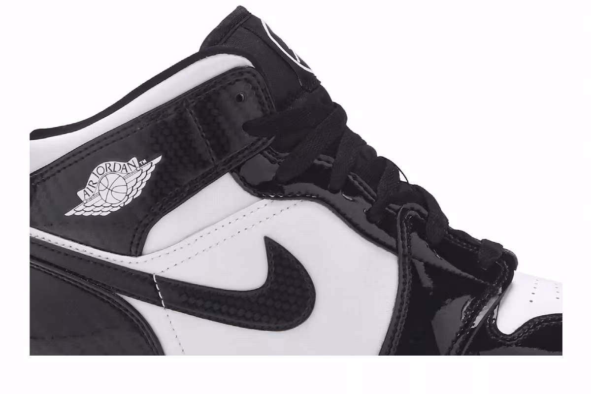Air Jordan 1 Mid SE GS All Star 2021, view 3