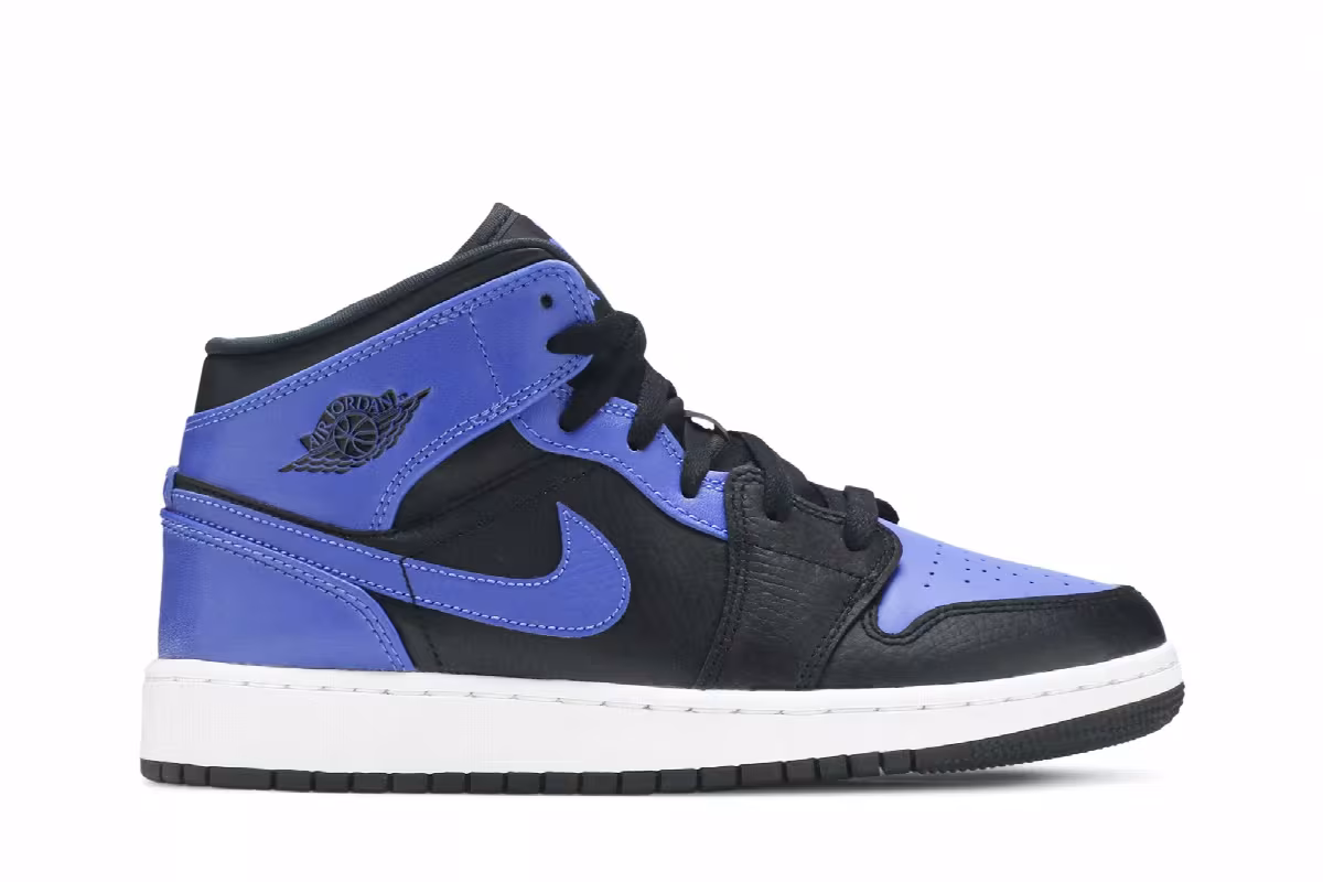 Air Jordan 1 Mid GS Hyper Royal, view 2