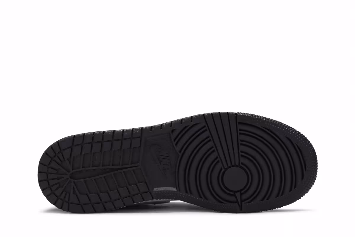 Air Jordan 1 Low GS Black Medium Grey, view 5