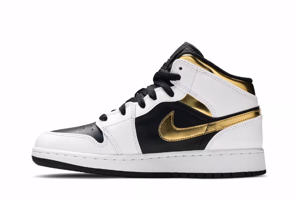 Air Jordan 1 Mid GS White Gold, view 4