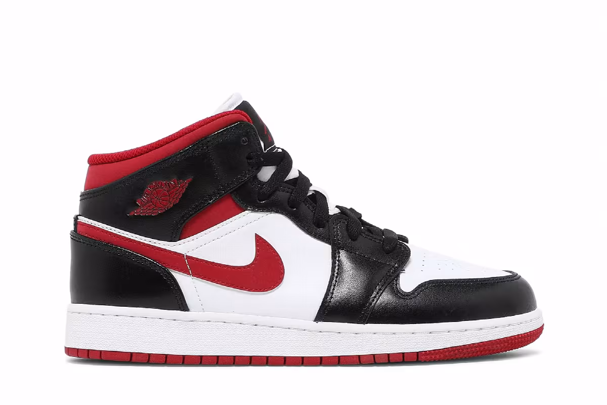 Air Jordan 1 Mid GS Metallic Red, view 2