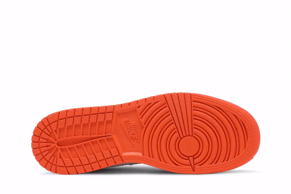 Air Jordan 1 Mid SE GS Electro Orange, view 5