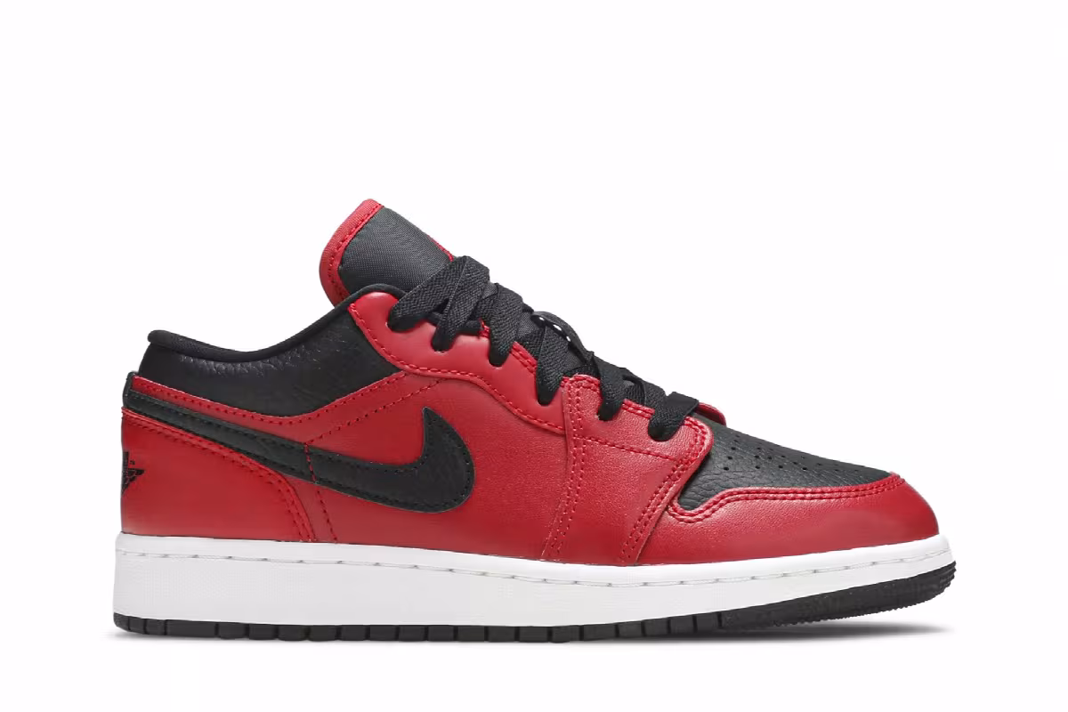 Air Jordan 1 Low GS Reverse Bred, view 2