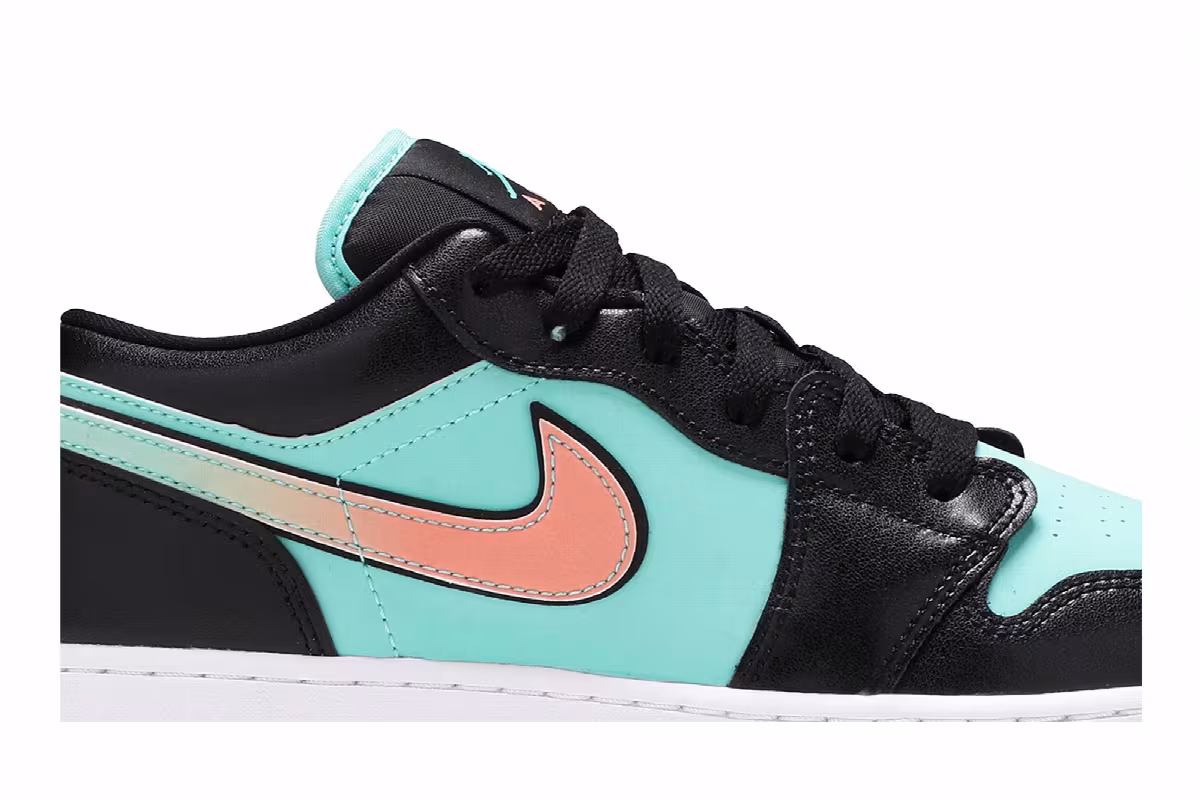 Air Jordan 1 Low SE GS Tropical Twist, view 3