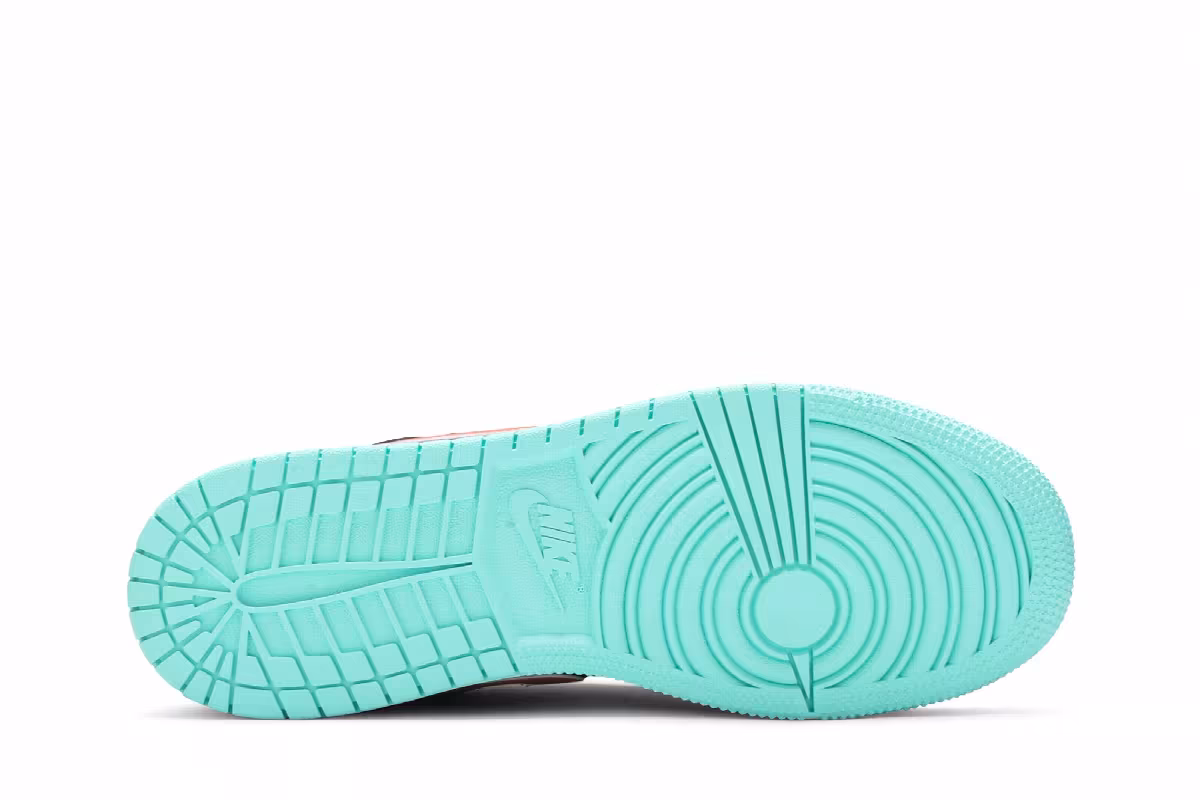 Air Jordan 1 Low SE GS Tropical Twist, view 5