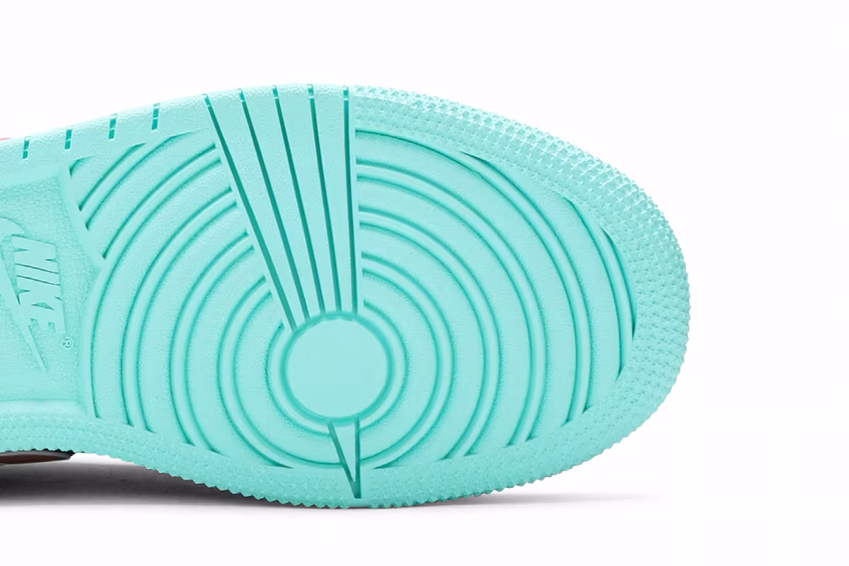 Air Jordan 1 Low SE GS Tropical Twist, view 6