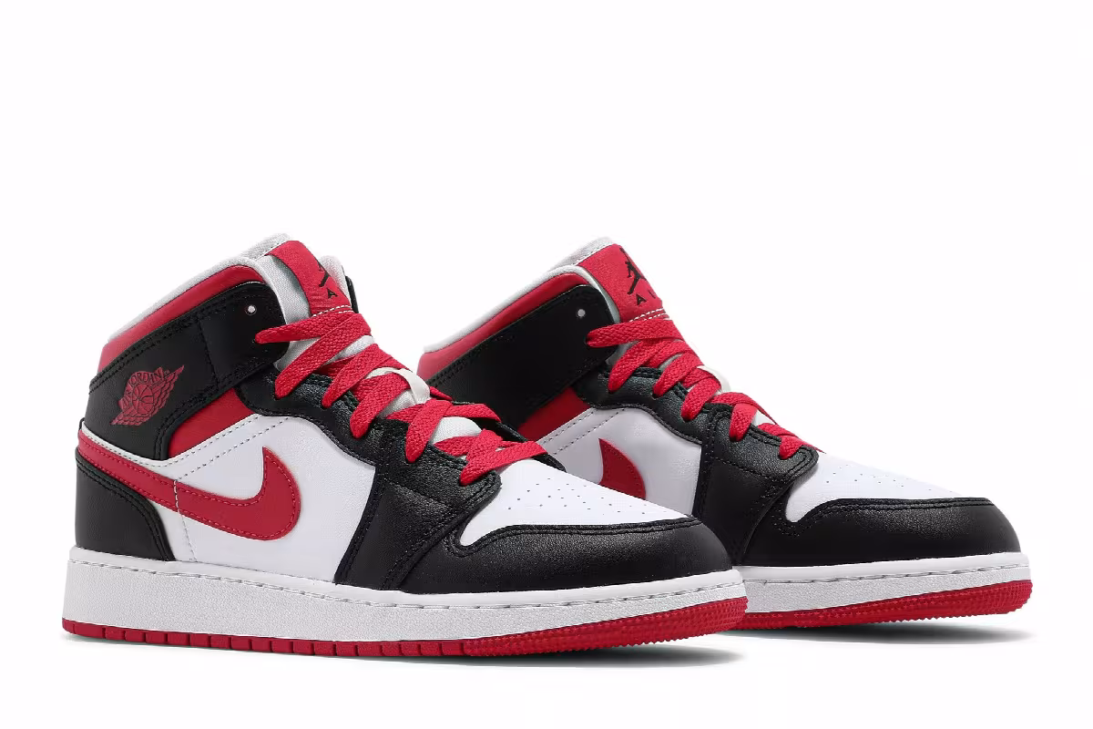 Air Jordan 1 Mid GS White Very Berry, view 9