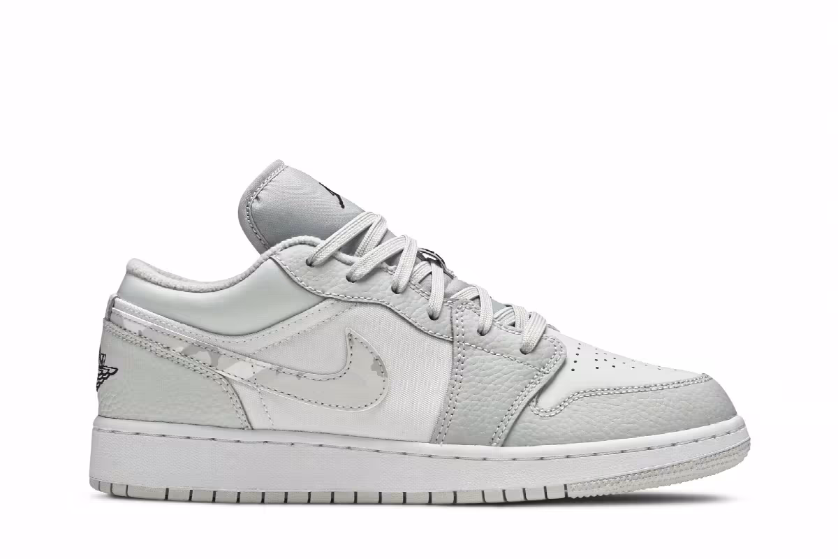 Air Jordan 1 Low SE GS White Camo, view 2
