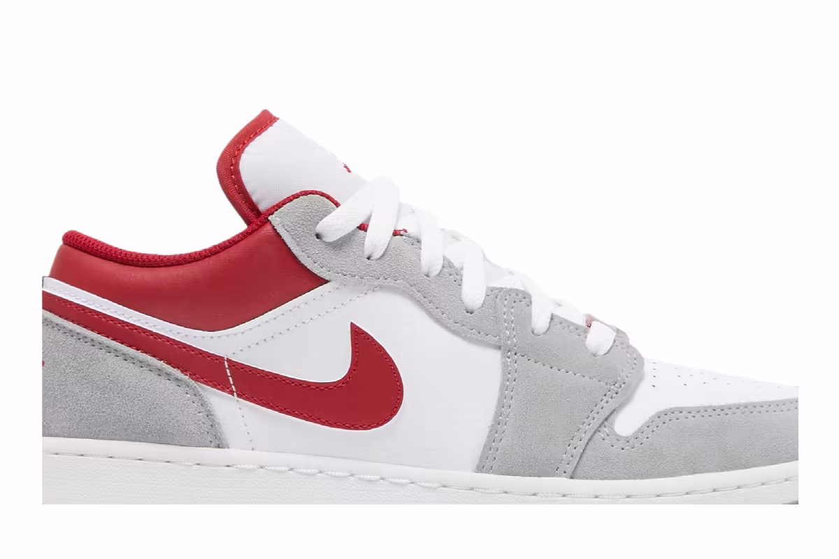 Air Jordan 1 Low SE GS Light Smoke Grey Gym Red, view 3