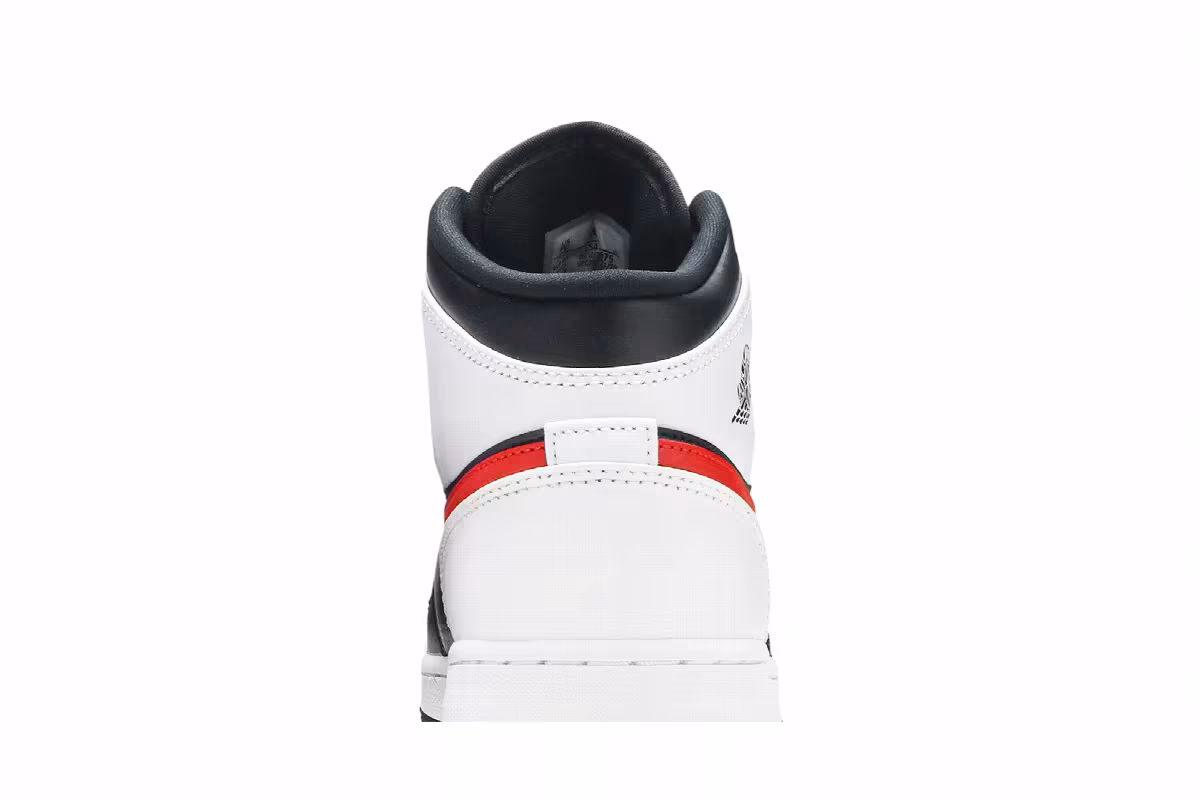 Air Jordan 1 Mid GS Chile Red, view 8