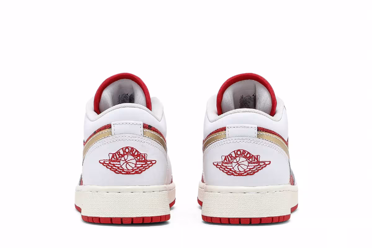 Air Jordan 1 Low SE GS Spades, view 7