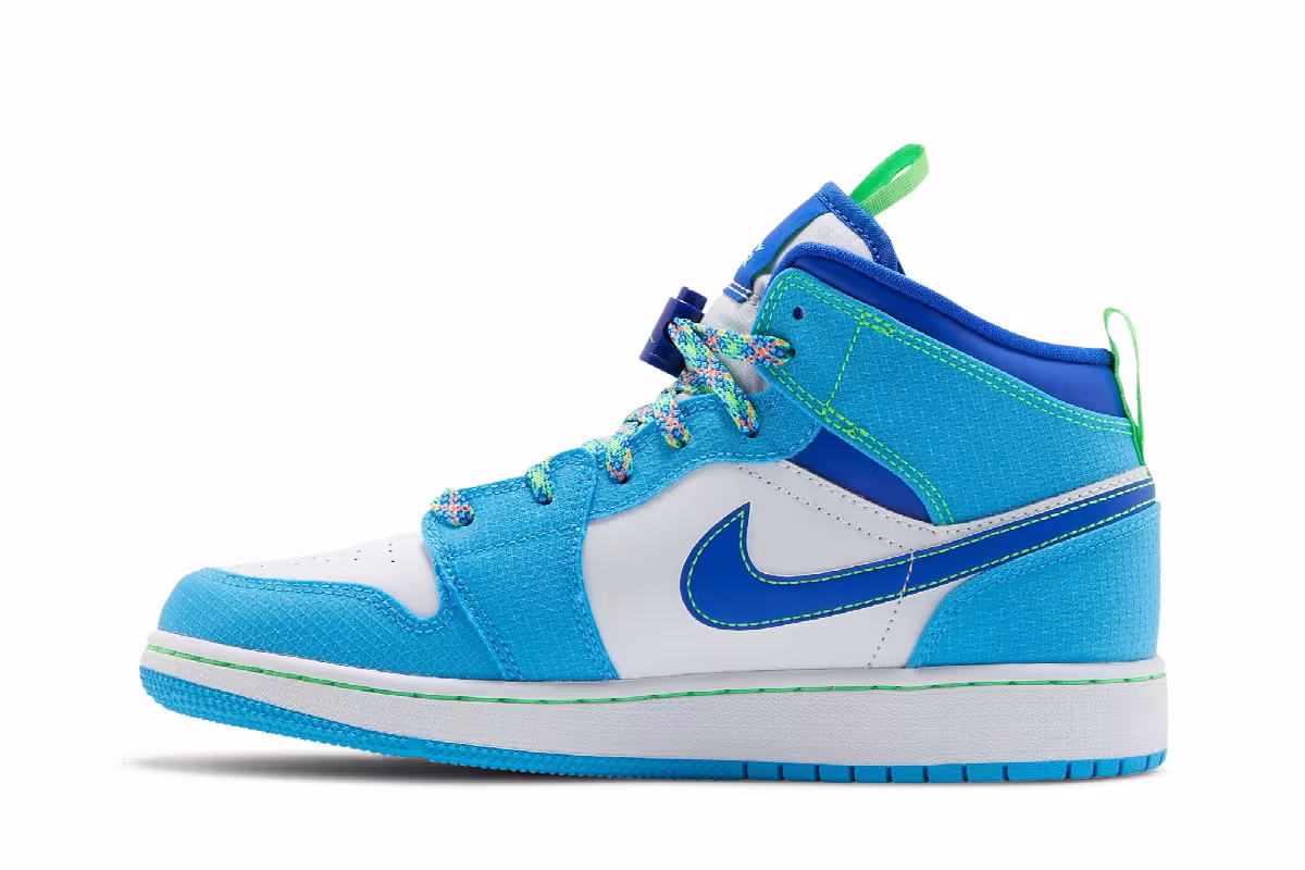 Air Jordan 1 Mid SE GS Sprite, view 4