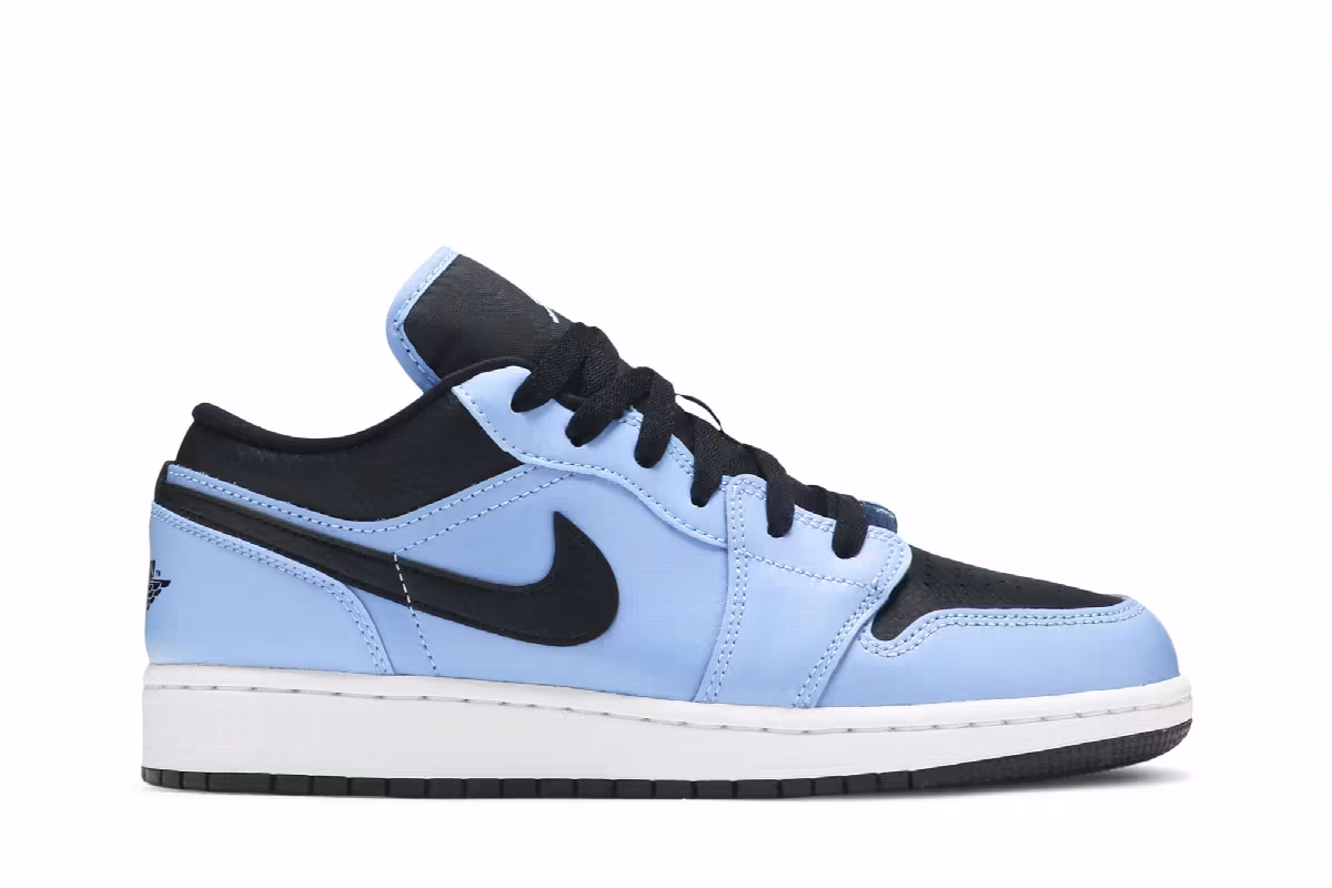 Air Jordan 1 Low GS University Blue Black, view 2