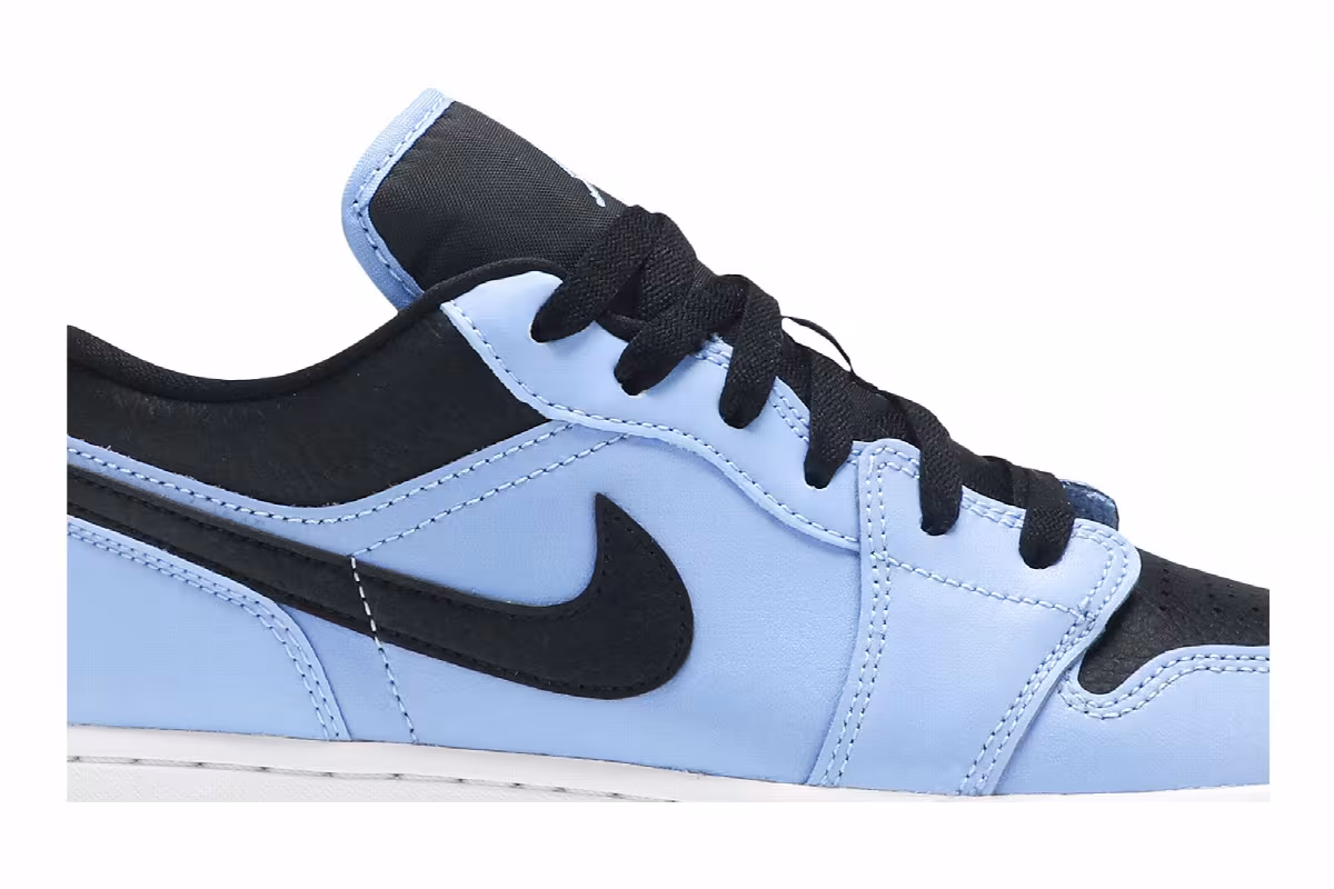 Air Jordan 1 Low GS University Blue Black, view 3